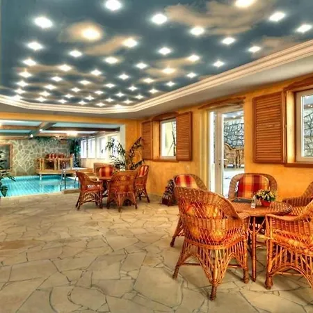 Medici & Restaurant 4*
