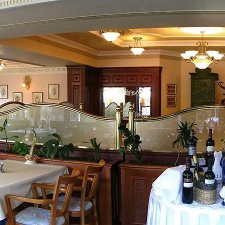 Medici & Restaurant Hotel