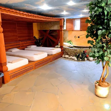 Medici & Restaurant 4* Veszprém