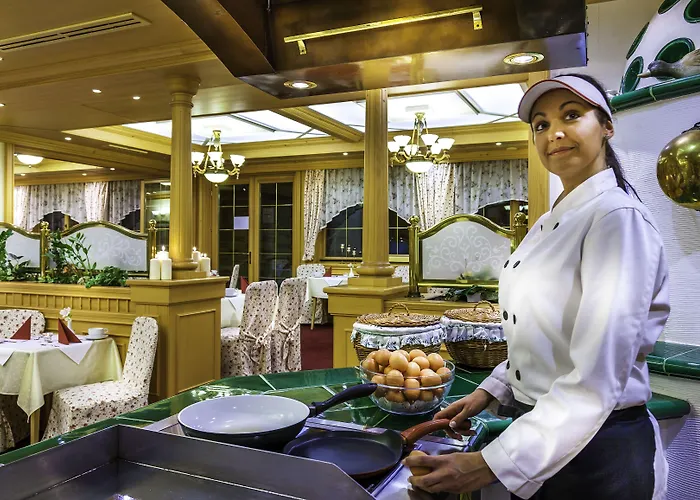Medici & Restaurant Отель 4*