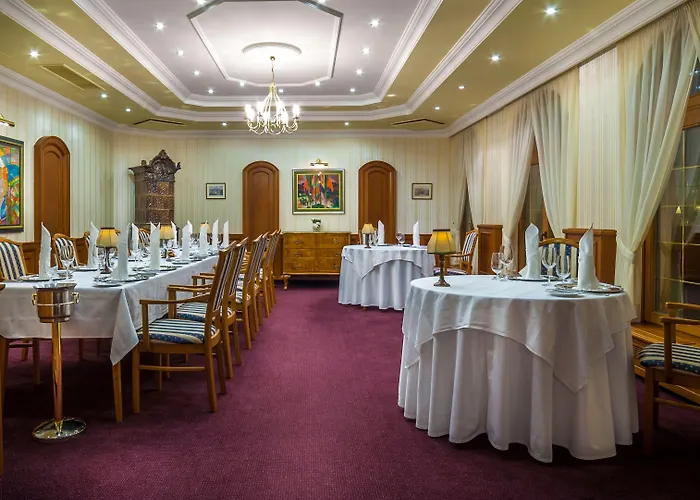 Medici & Restaurant Отель